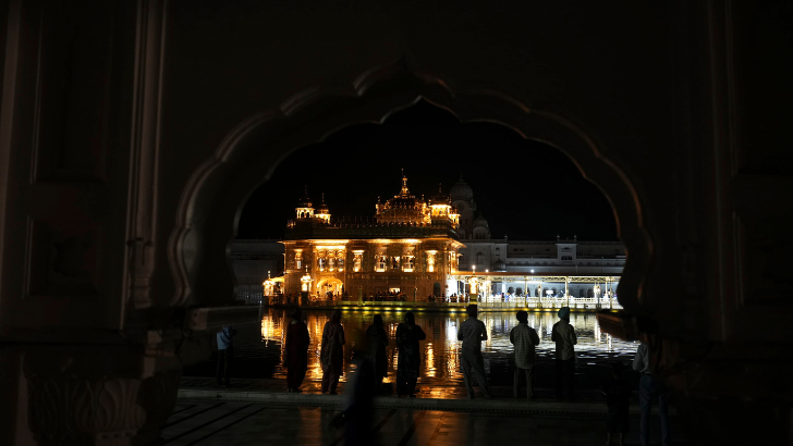 https://salarnews.in/public/uploads/images/newsimages/maannewsimage09052025_130454_Untitled design (15).png